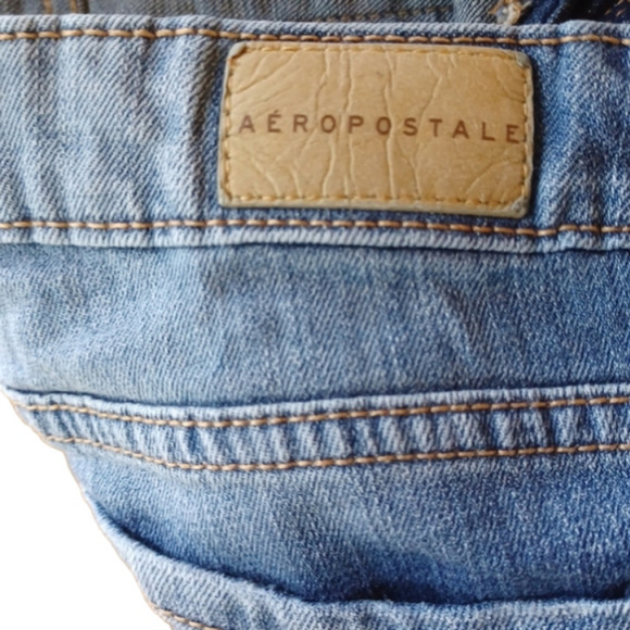 AEROPOSTLE distressed Shorty shorts .  Size 6. Med wash. Great used condition. - Picture 3 of 9